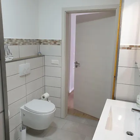 Neu! Kurio Ferienhaus Sallgast